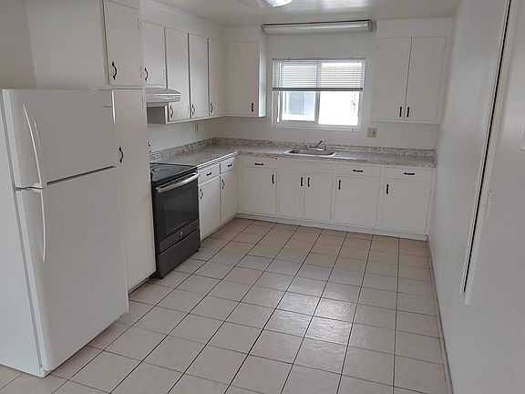3rd image of 427 S 5th St #8