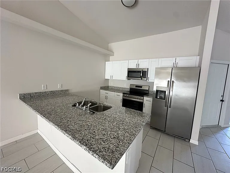 1027 Andalusia Blvd — Photo 14