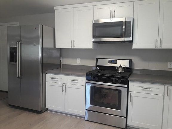Stainless self clean oven with Microwave