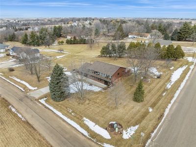 2922 Skyview Ln NE, Swisher, IA, 52338