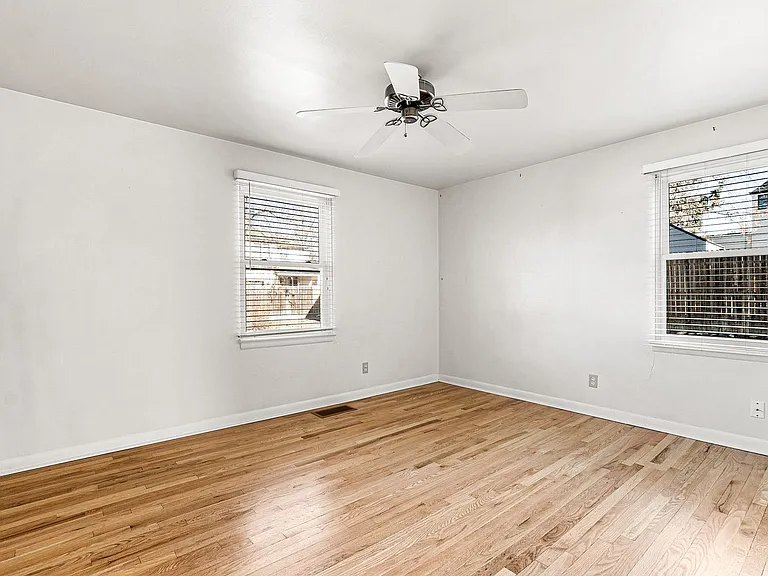 3260 S Bellaire St — Photo 11