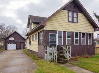 1352 Hickory St, Niles, MI 49120