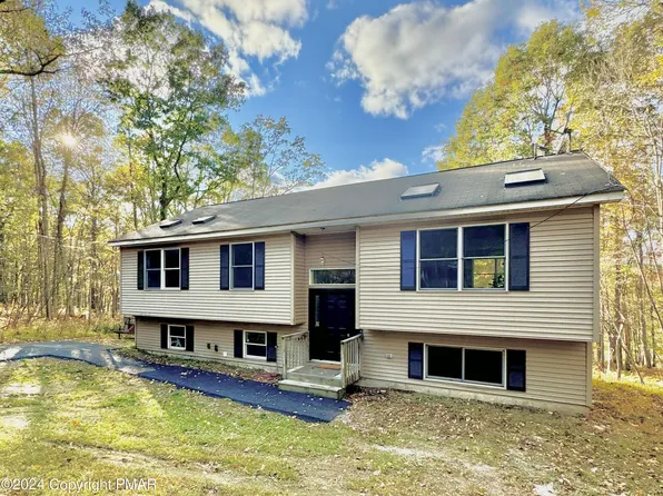 427 Rose Marie Ln, East Stroudsburg, PA 18302