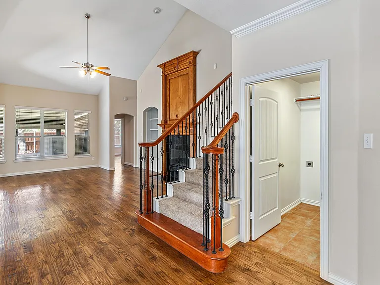 4908 Rushden Rd — Photo 23