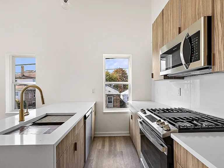 2623 Cochrane St #B — Photo 15
