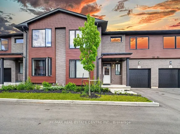 264 Blair Rd #9, Cambridge, ON N1S 4K9