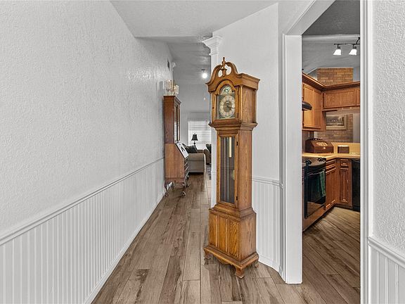 5th image of 9 Colony Sq