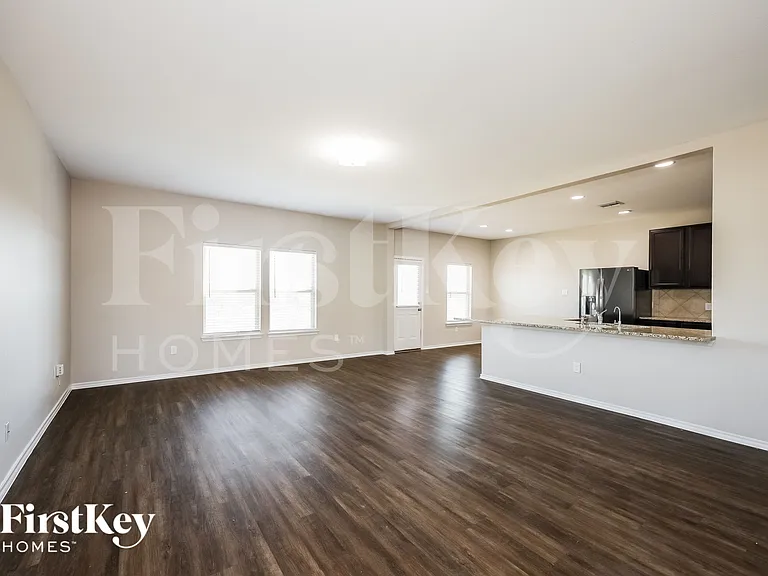 7426 Coral Bells Ct — Photo 3
