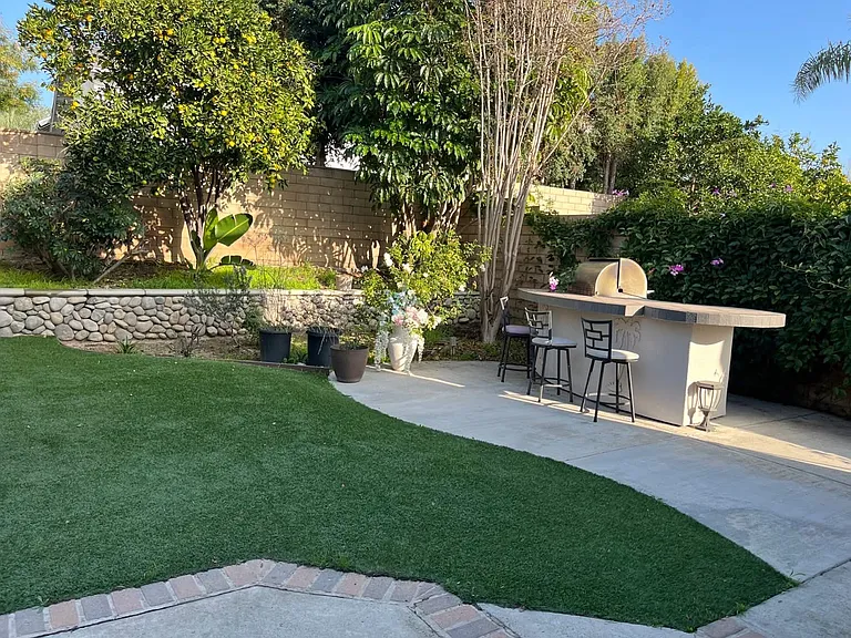 24115 Jagger St — Photo 1