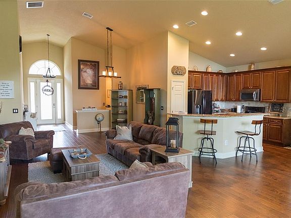5th image of 13332 Meadow Golf Ave