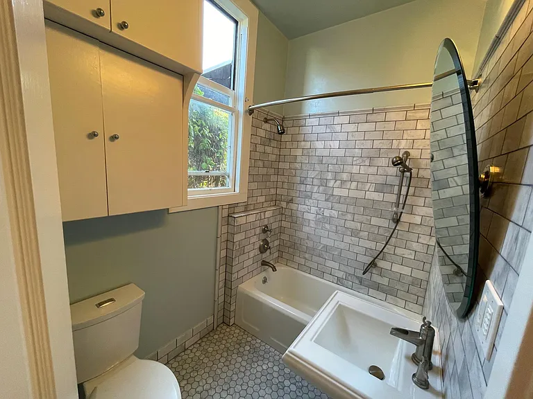 1708 Martin Luther King Jr Way #1 — Photo 17