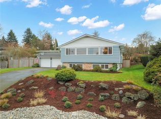 4019 Robin Rd W, University Place, WA 98466