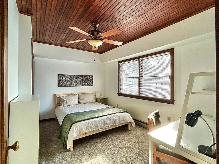 118 Wait Ave — Photo 3