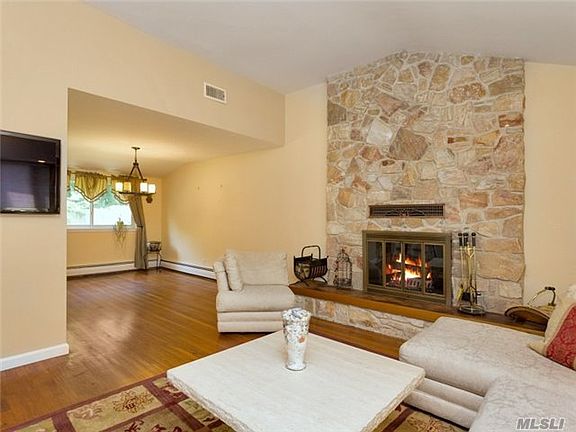 5th image of 27 Kirkwood Dr