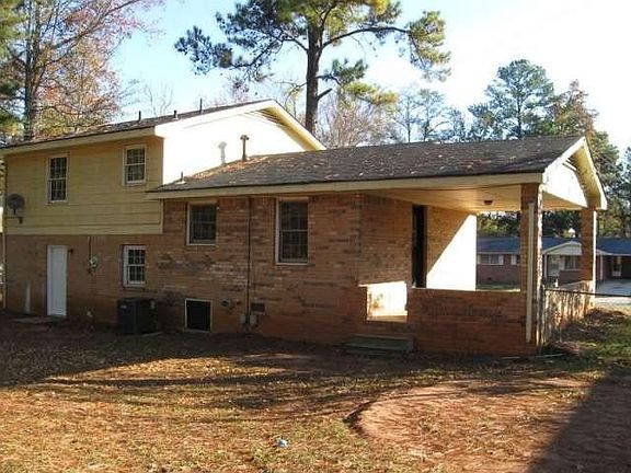 1711 Hallmark Dr REAR VIEW