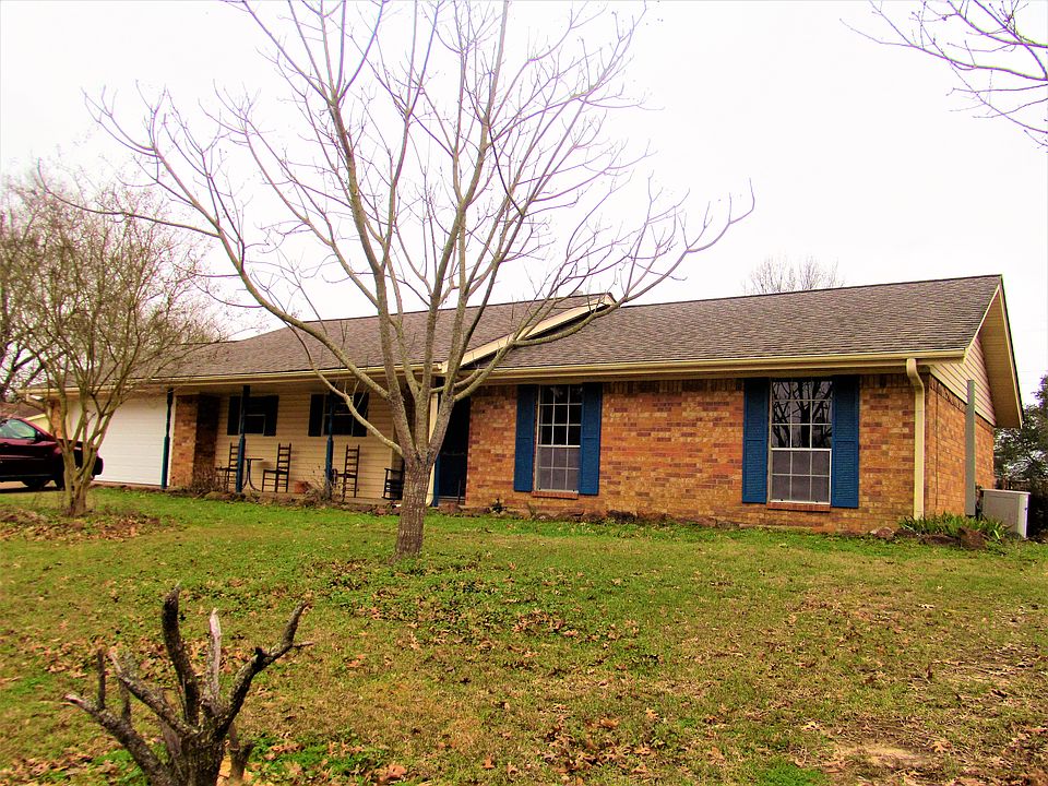 1st image of 711 Willow Oak St