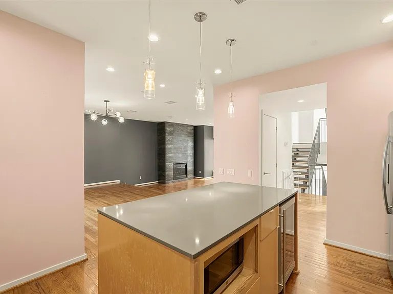 1823 Southmore Blvd — Photo 17