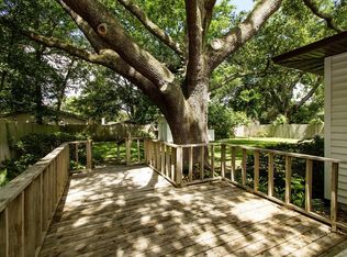 3212 Rogero Rd, Jacksonville, FL 32277