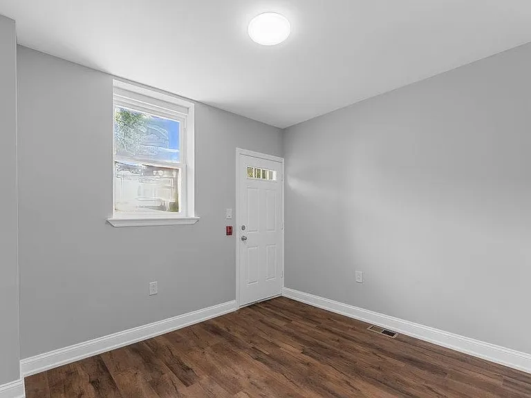 1828 W Venango St #1 — Photo 11