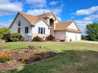 5296 Salem Ln, Loretto, MN 55357