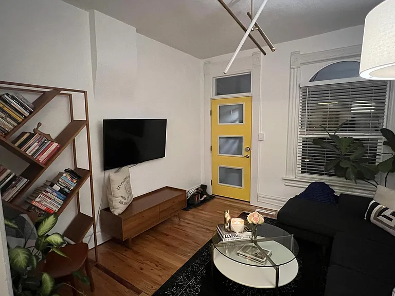 3717 N Franklin St — Photo 6
