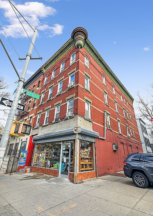 1st image of 279 Tompkins Ave