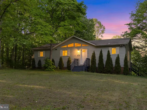 303 Pine Dr, Louisa, VA 23093