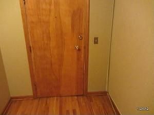 3rd image of 914 N Austin Blvd APT B5