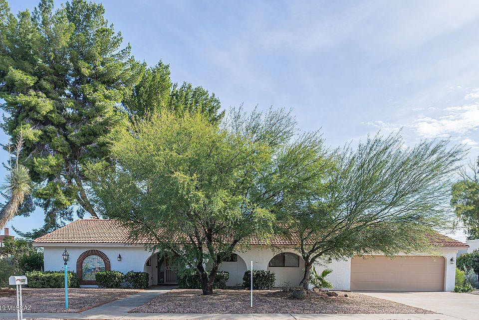1st image of 608 N Abrego Dr
