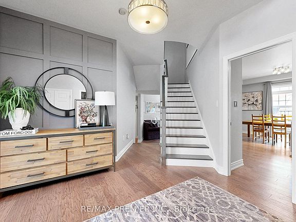4th image of 124 Kingsview Dr