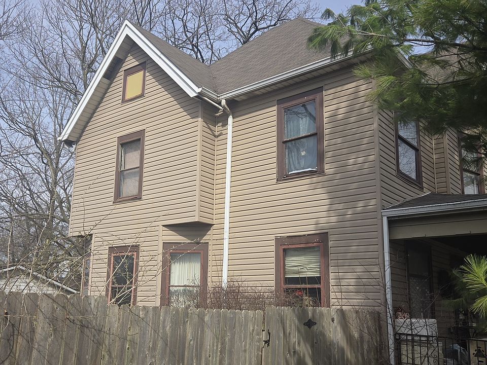 2nd image of 148 S Emerson Ave