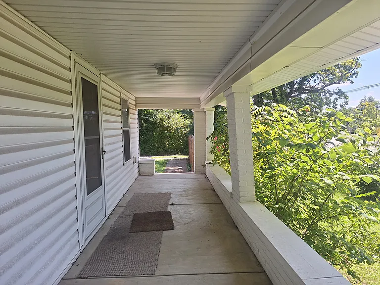 11009 Ballardsville Rd — Photo 9