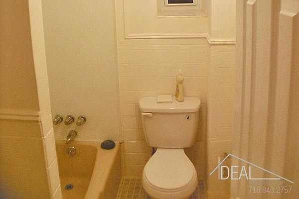 1st image of 287 Columbia St APT 3