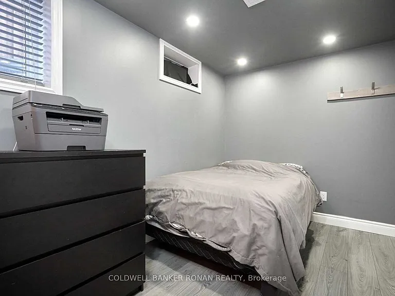 64 Catherine Dr — Photo 12