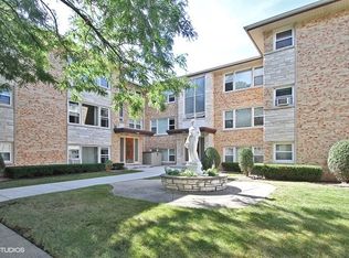 6800 N Overhill Ave APT 2B, Chicago, IL 60631