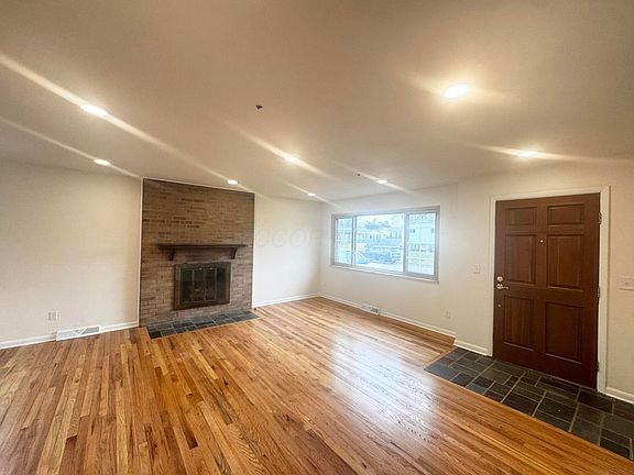 3rd image of 3640 Tillbury Ave
