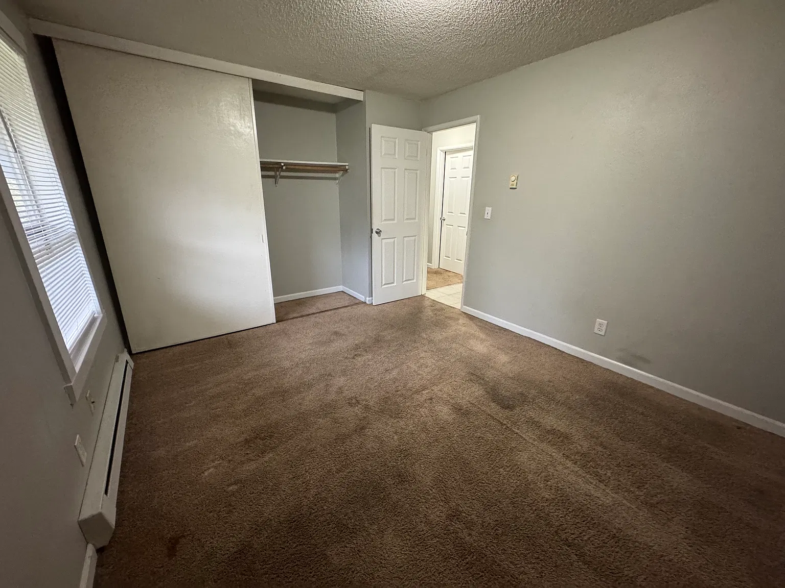 2 bed, 850 sqft, $1,685 — Photo 2