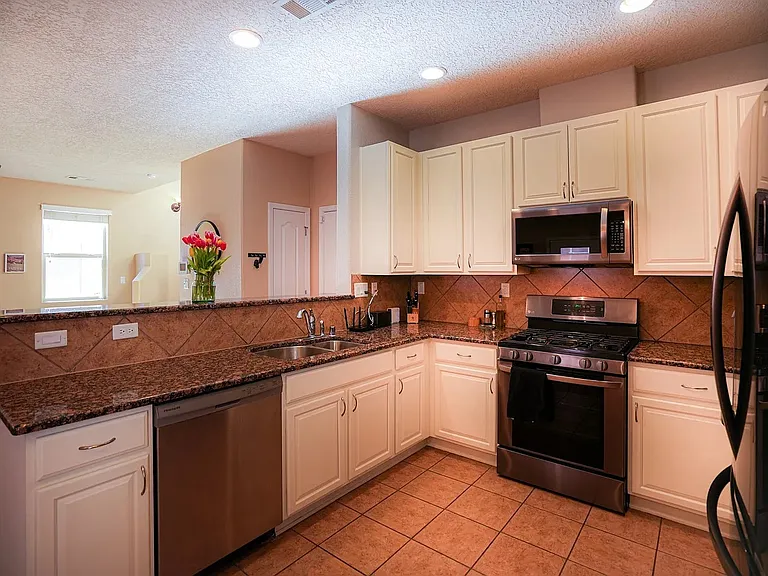 4221 Luz De Estrella — Photo 5