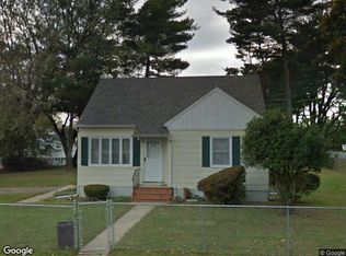 1828 Stein Dr, Bay Shore, NY 11706