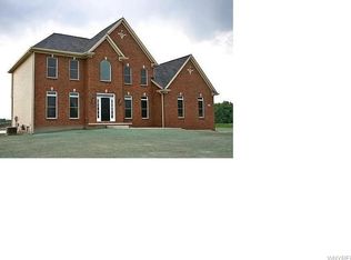 7 Hidden Trl, Lancaster, NY 14086