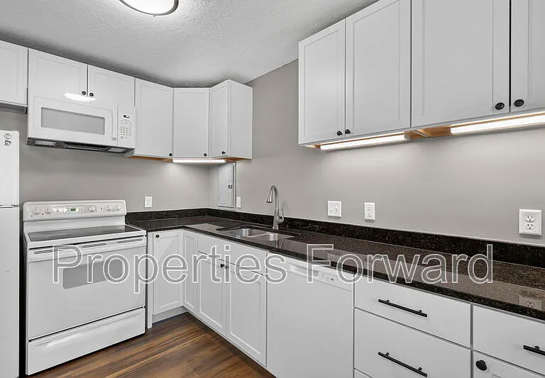 4330 Joseph St — Photo 14