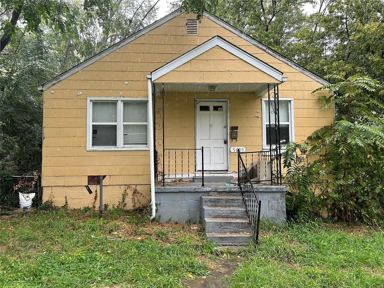 5605 Hamilton Ave photo 1
