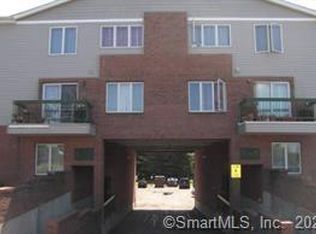 219 Broad St #S104, Meriden, CT 06450