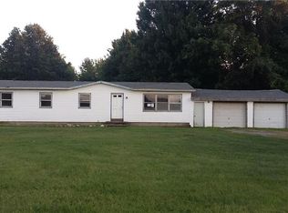 5842 School Rd, Castile, NY 14427