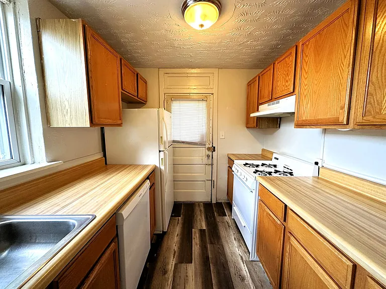 Squirrel Hill - Apartments For Rent In Pittsburgh — Photo 7