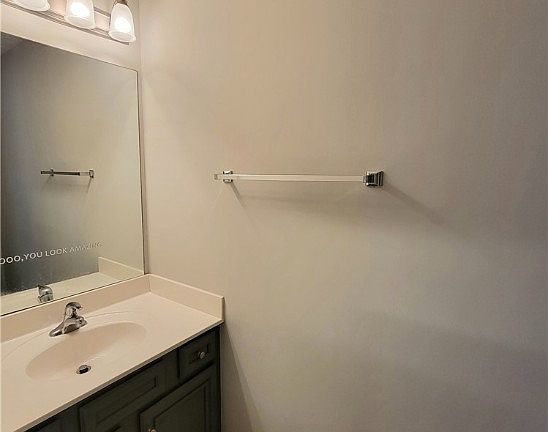 5th image of 2122 Winding Oak Dr