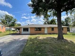 1915 S 10th St, Rogers, AR 72758