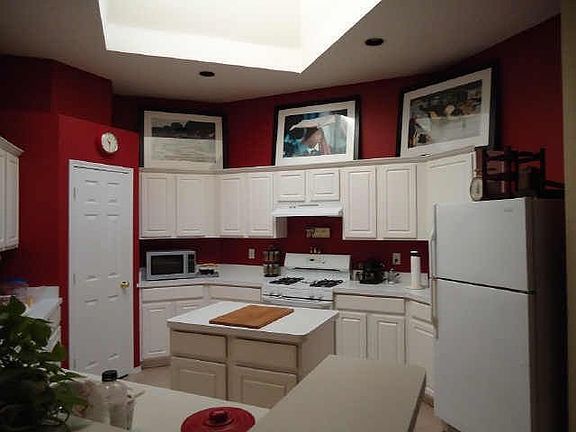 4th image of 5792 Fall Creek Dr