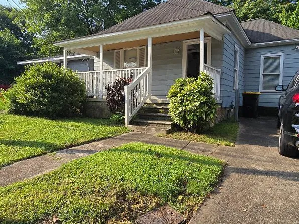 71 Martin Luther King Jr Dr, Newnan, GA 30263