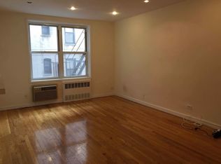 30-44 29th St #3A, Astoria, NY 11102
